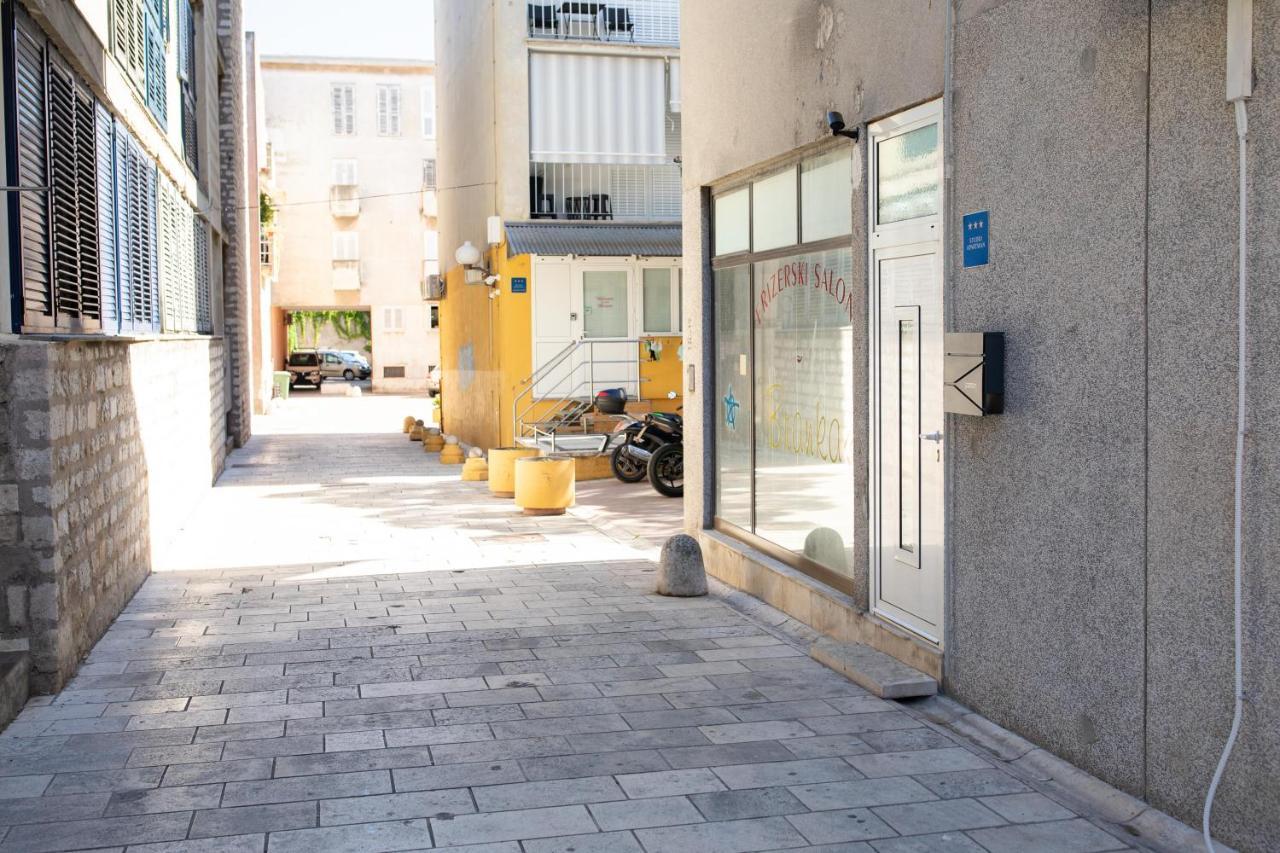 Susur - By Hoxilis Appartement Zadar Buitenkant foto